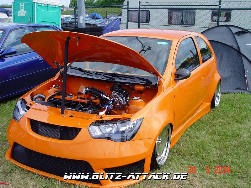 Entlang der Rennstrecke - Opeltreffen Oschersleben 2014